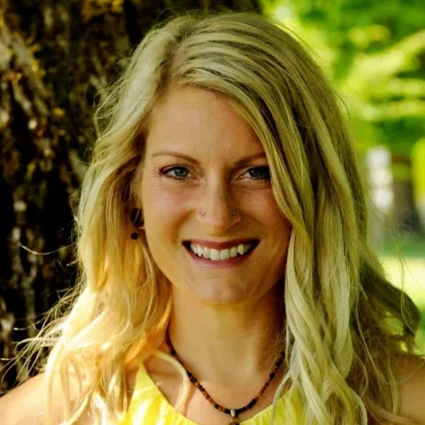 Danielle — intimacy coaching client of Melissa Louise